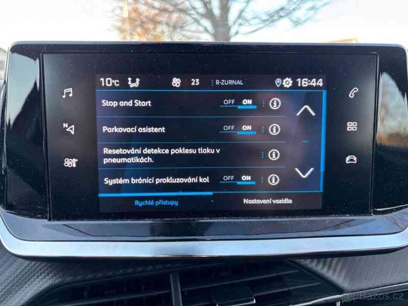 Peugeot 2008 1,2   benzin, rok 2021, 98000 km - foto 9