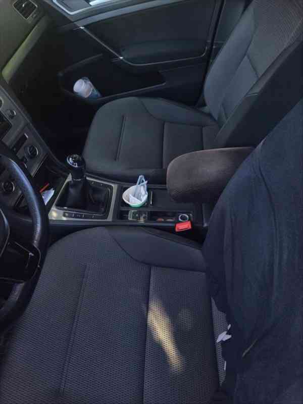 Volkswagen Golf 1,2 - foto 3