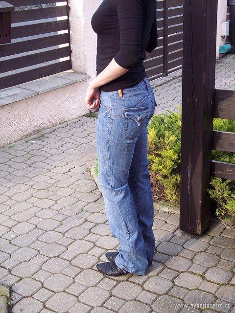 Modré džíny vel. 29 - foto 3