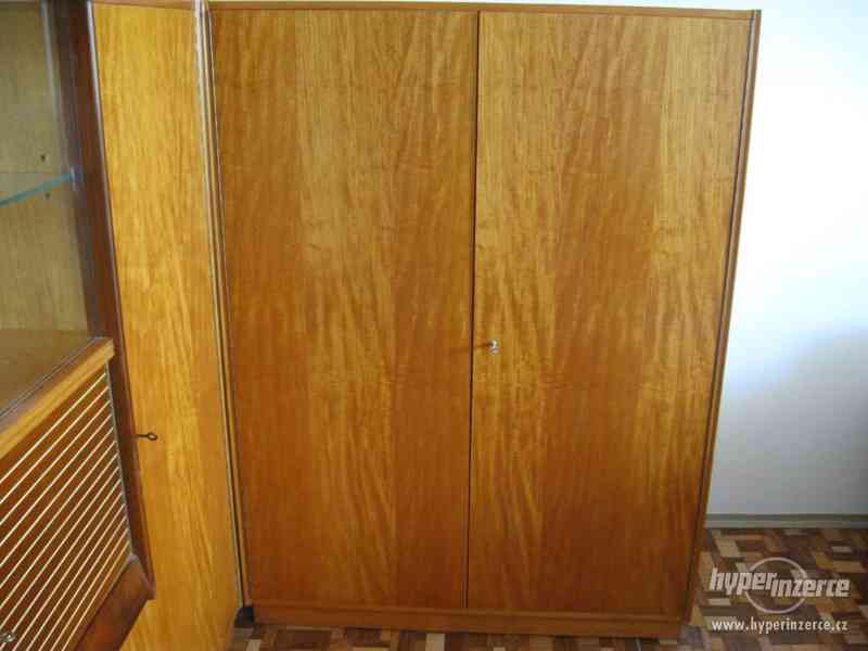 Starý nábytek za odvoz - foto 5