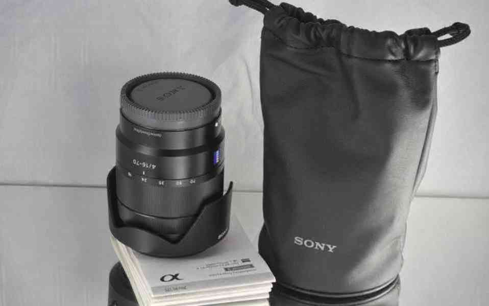 SONY E 16-70mm F4 T* ZA OSS **APS-C*E mount - foto 1