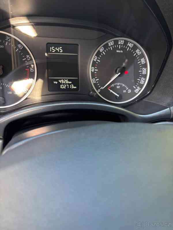Škoda Octavia 1,6   TDI 77 kW, 2011 – 102 000 km - foto 7