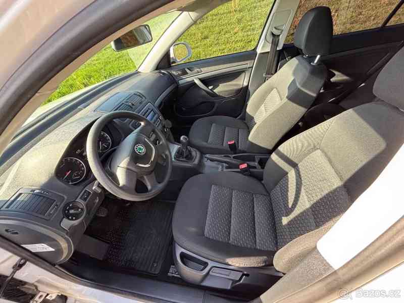 Škoda Octavia 1,6   TDI 77 kW, 2011 – 102 000 km - foto 5