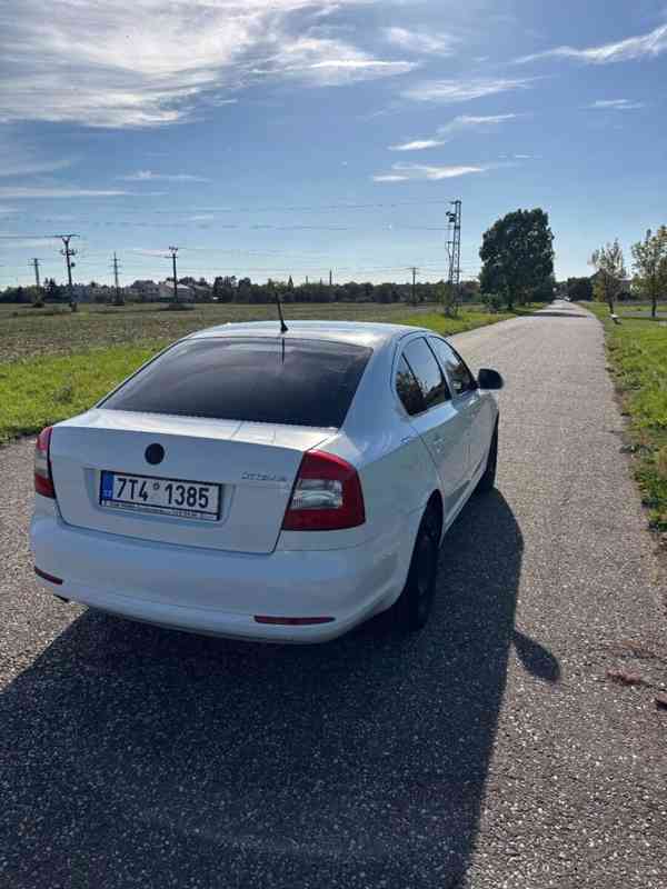 Škoda Octavia 1,6   TDI 77 kW, 2011 – 102 000 km - foto 13