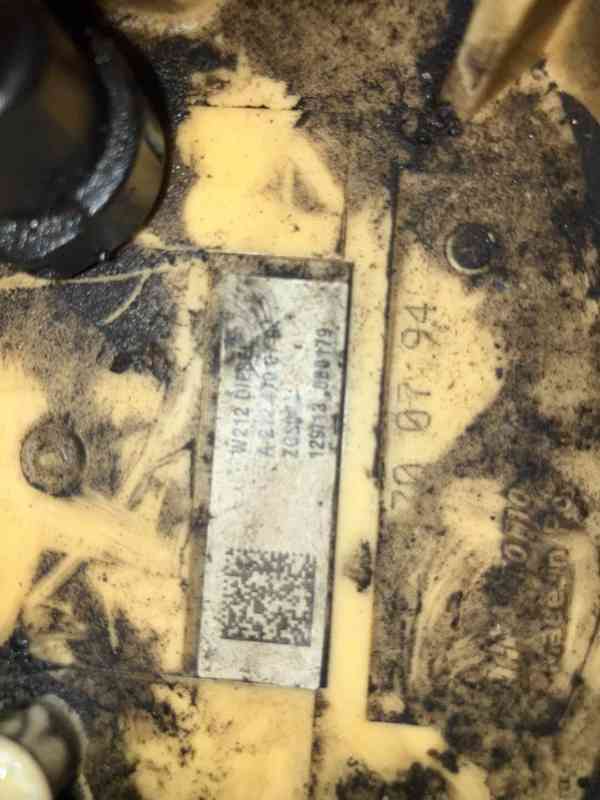 MERCEDES W212 CDI PALIVOVE CERPADLO NADRZ - foto 5