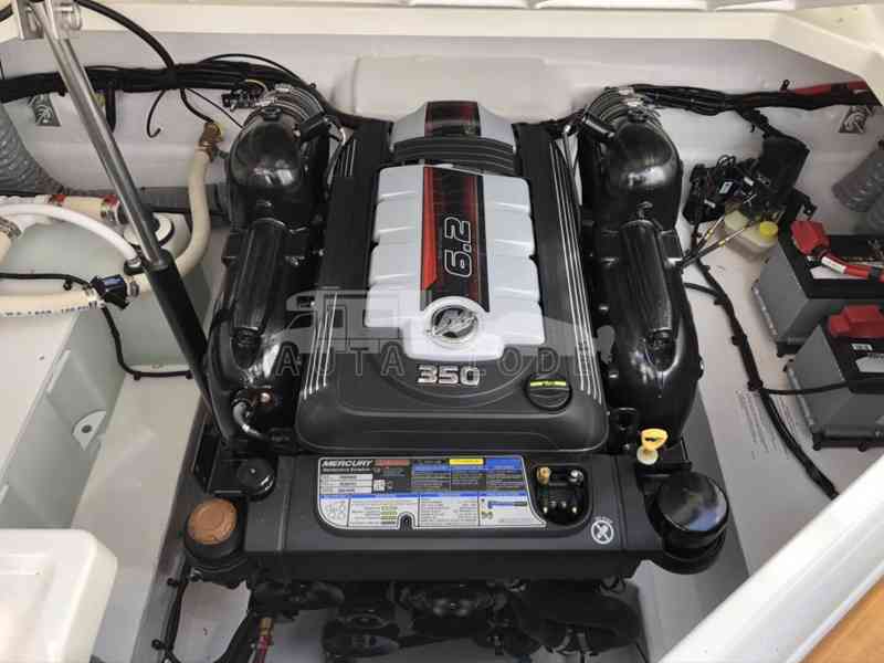 BAYLINER 842 Cuddy+M 6.2l V8 MPI 350ps+vlek 3500 - foto 10
