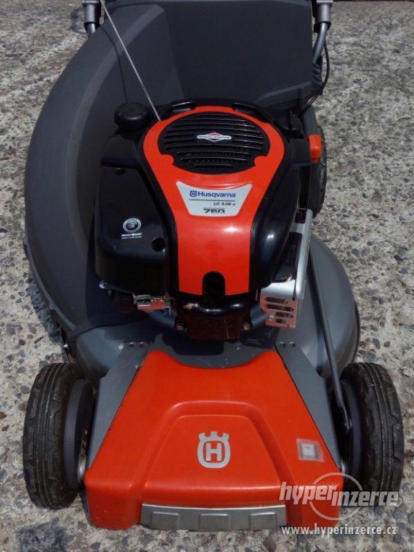 Motorová sekačka Husqvarna LC 53B e - 53cm - pojezd - Briggs - foto 3