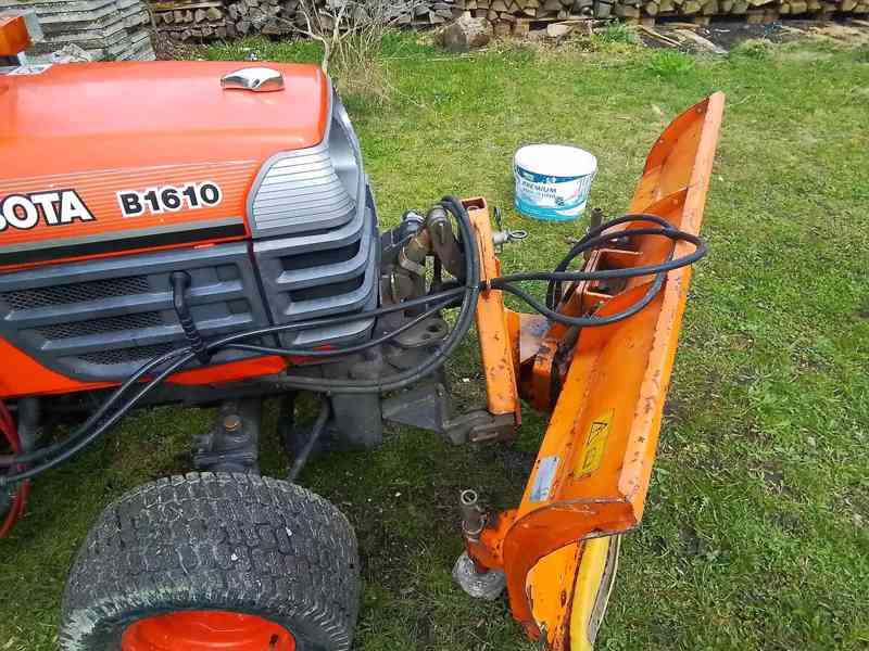 Traktor Kubota B 1610 - foto 9