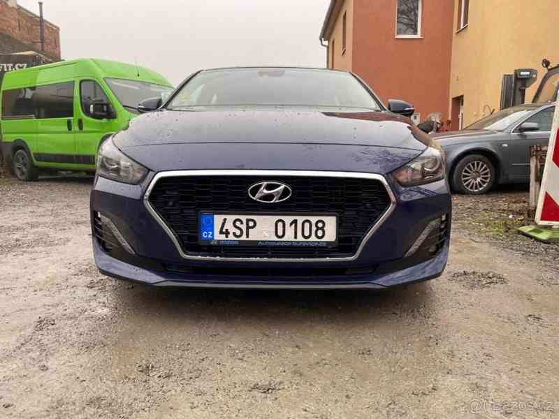 Hyundai i30 1,4   FASTBACK - foto 1