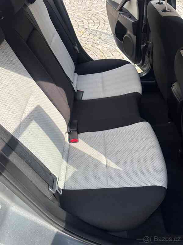 Mazda 3 1,6 - foto 3