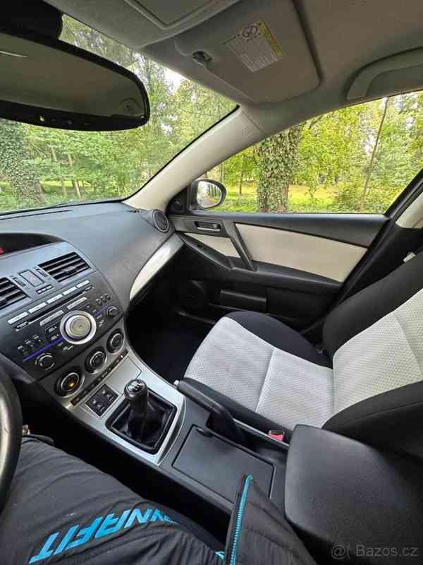 Mazda 3 1,6 - foto 11