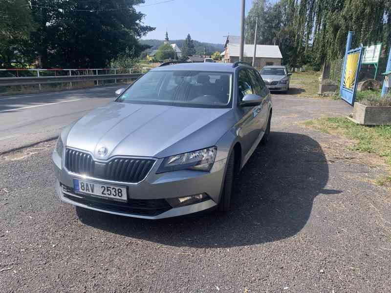 Škoda Superb  - foto 5