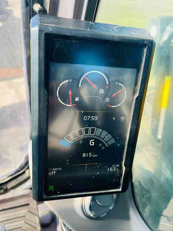 Pásové rypadlo Volvo ECR235EL (Možnost leasingu) - foto 10