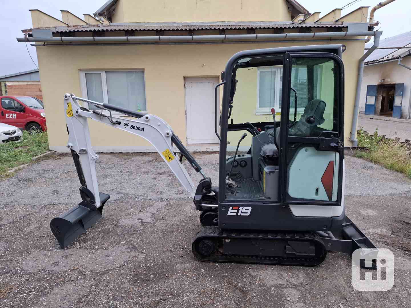 Bobcat E19, rok 2019 - foto 1