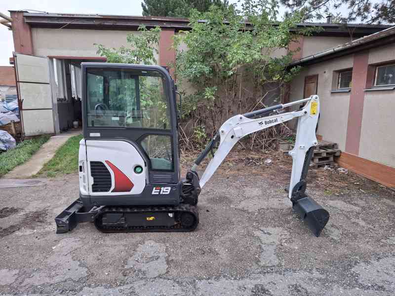 Bobcat E19, rok 2019 - foto 5