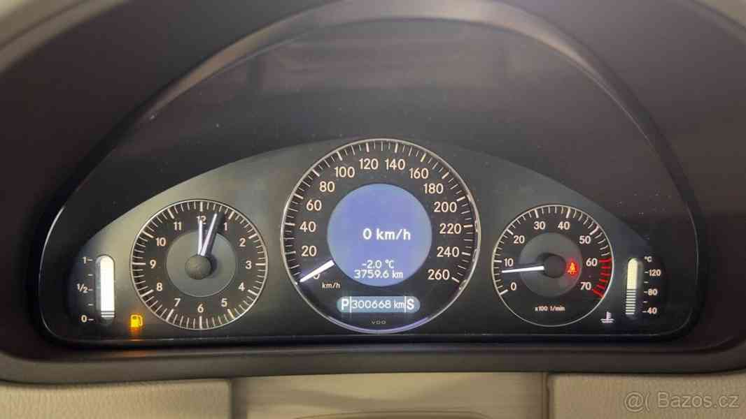 Mercedes-Benz CLK 2,8   260 W209 Elegance - foto 3
