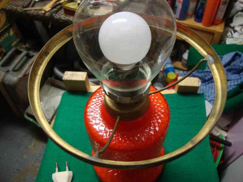 Retro lampa lampička Opálové sklo skleněná funkční top stav - foto 8