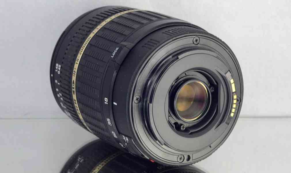 pro Canon -Tamron AF 18-200mm F/3,5-6,3 DiII XR*UV - foto 5