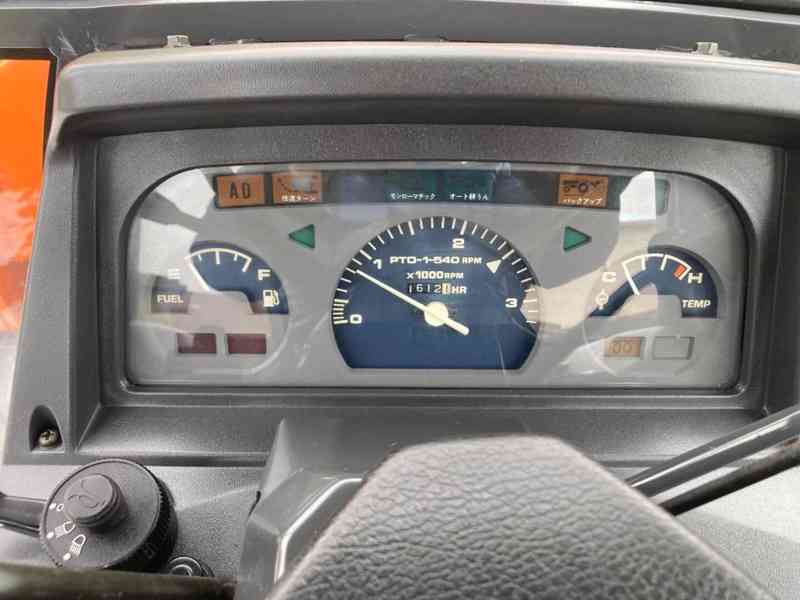 Kubota GL 260 s čelním nakladačem - foto 6