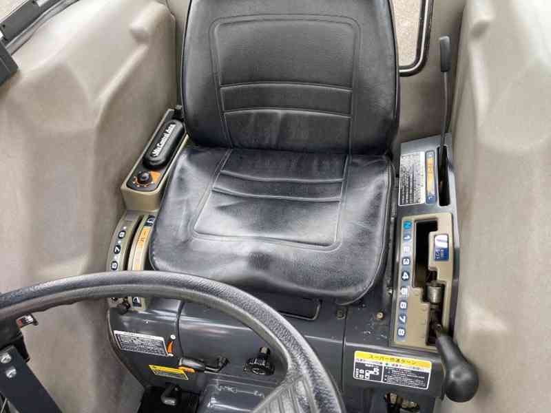 Kubota GL 260 s čelním nakladačem - foto 5