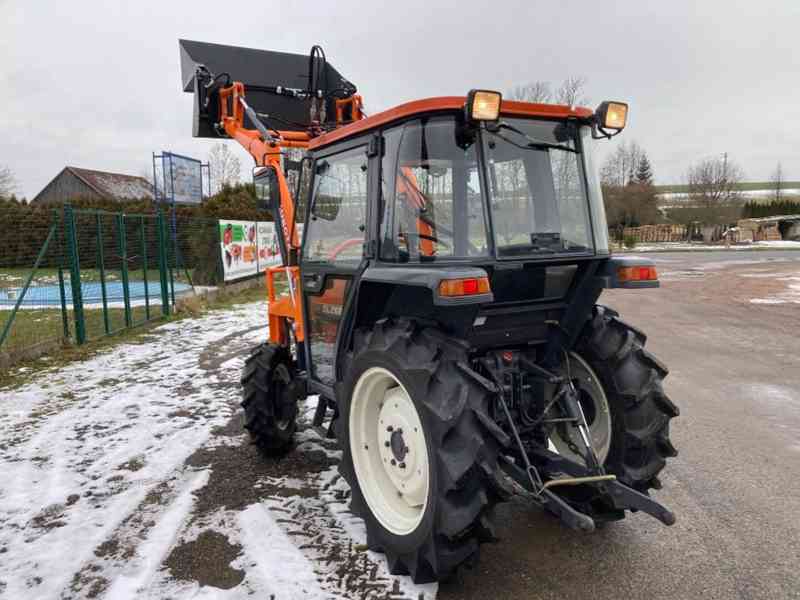 Kubota GL 260 s čelním nakladačem - foto 3