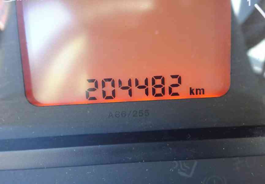 Citroen C3 1.4i r.v.2003 (54 kw) 1.Majitel ČR stk:2/2028 - foto 7