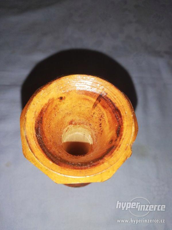 Váza - dřevěná - vyřezáváná - zdobená - foto 3