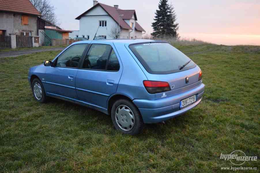 Peugeot 306 1.4i, nová STK, super stav, garážováno - foto 7