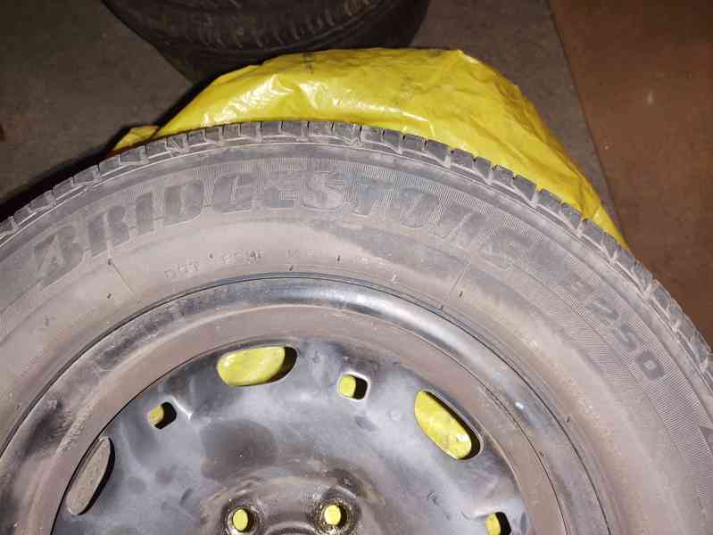 Nabízím 4 Letní pneumatiky Bridgestone (175/70 R14 84 T) - foto 2