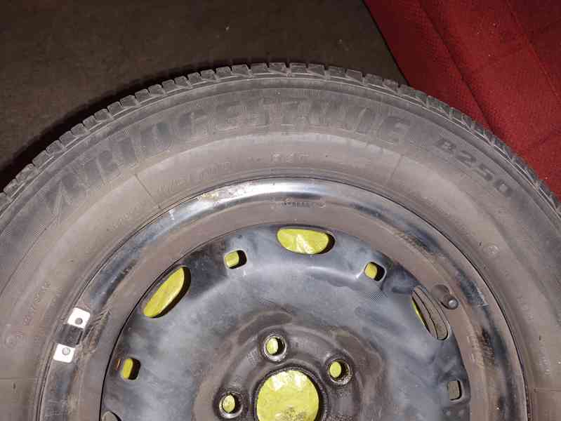 Nabízím 4 Letní pneumatiky Bridgestone (175/70 R14 84 T) - foto 7
