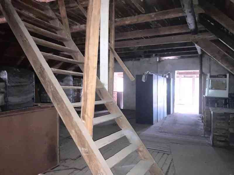 Prodej polyfunkční budovy v obci Úštěk. - foto 9