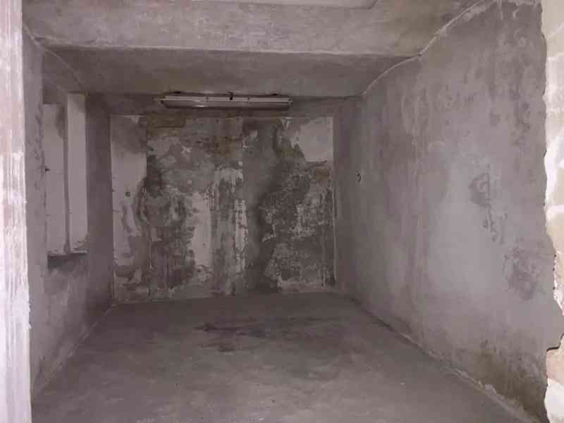 Prodej polyfunkční budovy v obci Úštěk. - foto 14