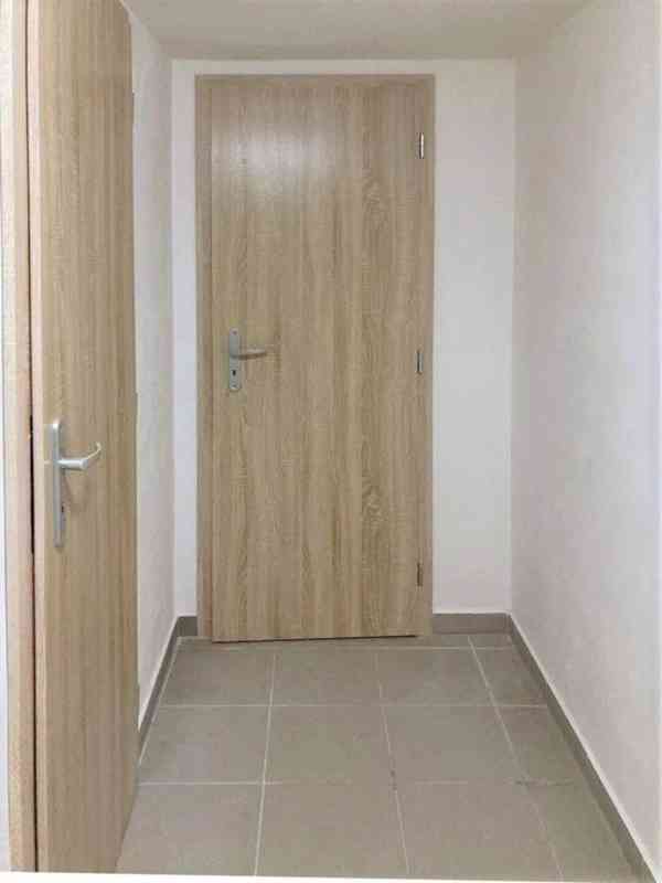 Prodej polyfunkční budovy v obci Úštěk. - foto 26