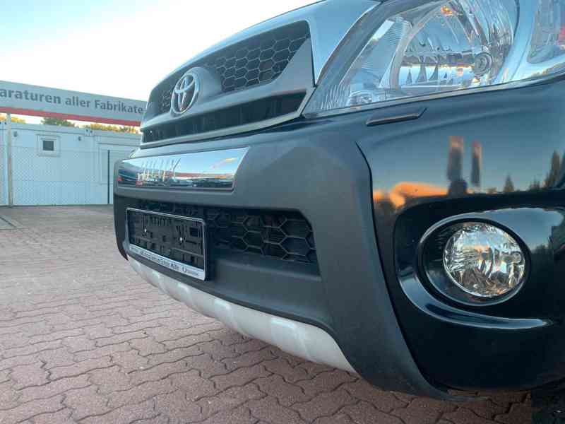 Toyota Hilux 3,0 D-4D EXECUTIVE AUT. 126kw - foto 4