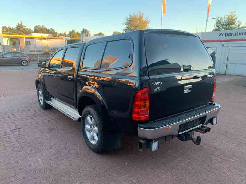 Toyota Hilux 3,0 D-4D EXECUTIVE AUT. 126kw - foto 10