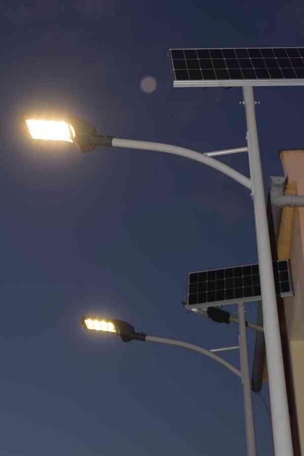 Venkovní solární lampa  50 900 Kč vč. DPH, montáže a dopravy