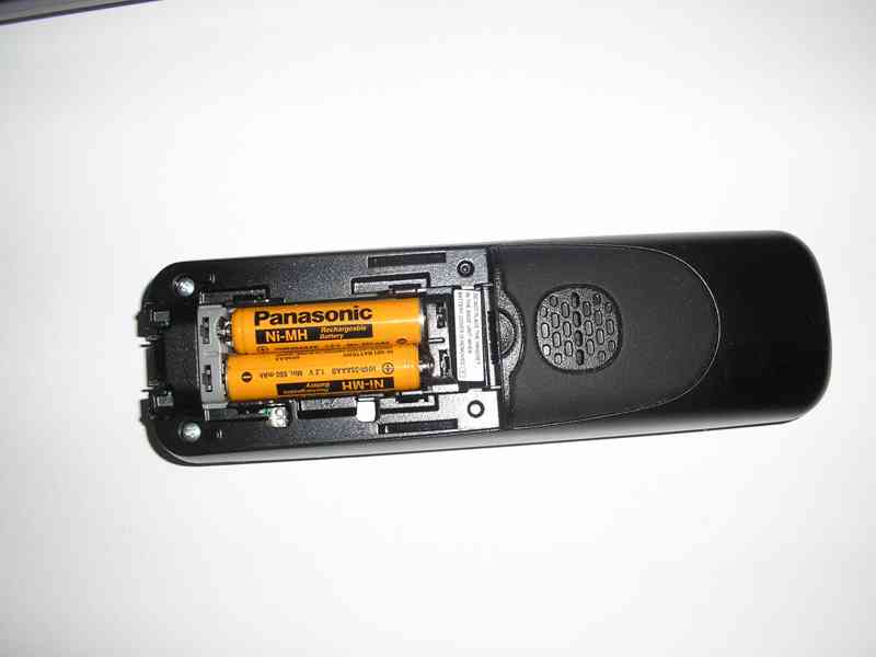 Bezdrátový telefon Panasonic KX-TG6721GB - foto 4
