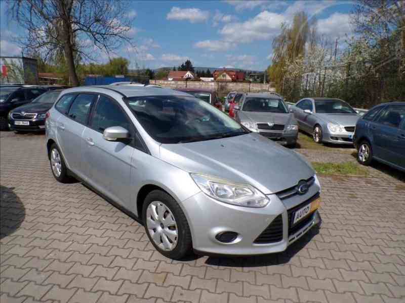 Ford Focus 1,6 TDCI - foto 1