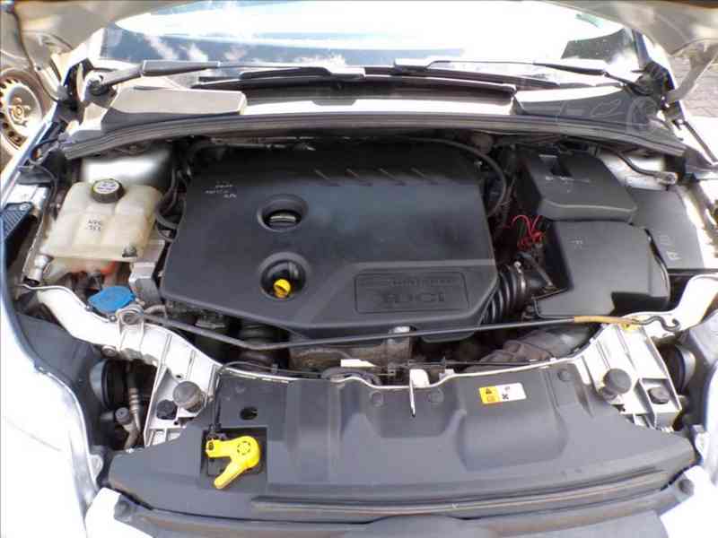 Ford Focus 1,6 TDCI - foto 13