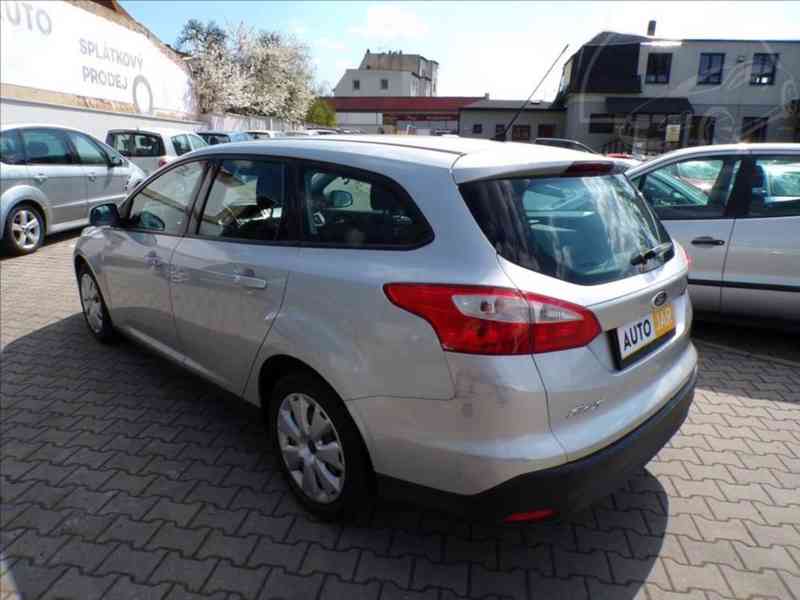 Ford Focus 1,6 TDCI - foto 3