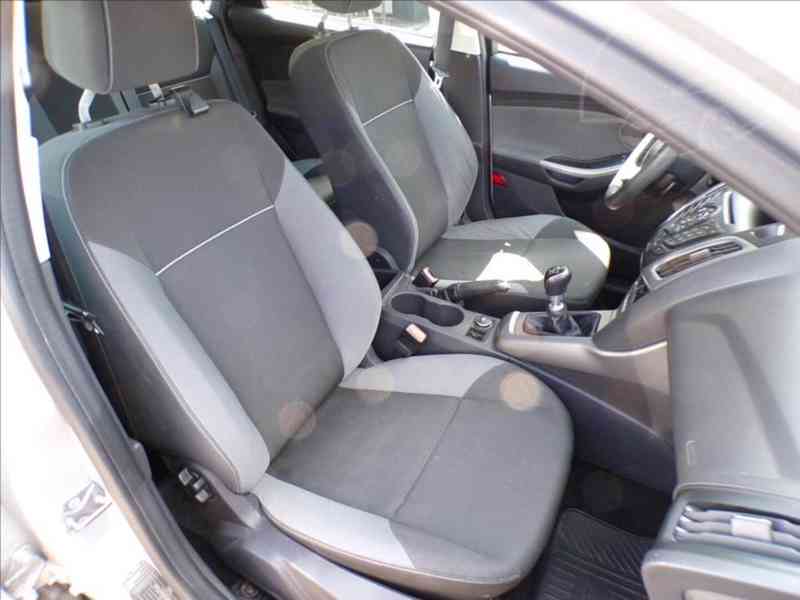 Ford Focus 1,6 TDCI - foto 12