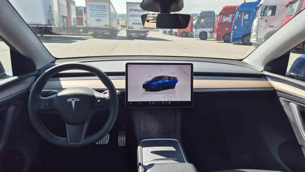 TESLA Model Y AWD Performance - foto 8