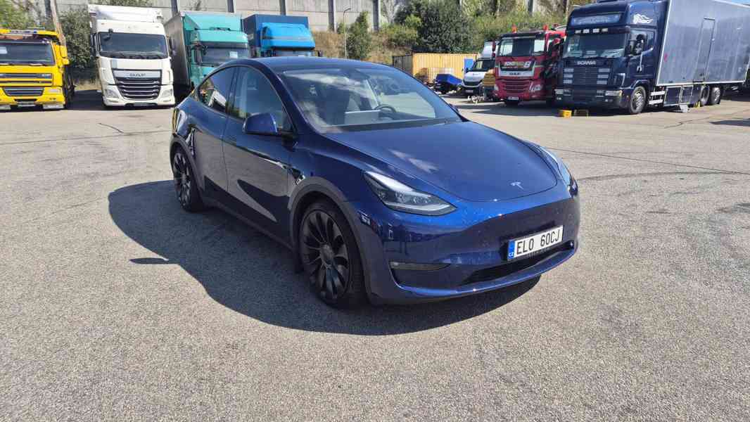 TESLA Model Y AWD Performance - foto 5