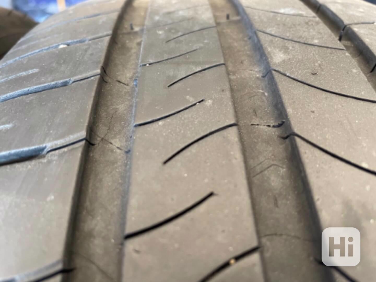 Letní pneumatiky 2xDUNLOP SPORT MAXX RT2 DOT 19 245/45 2R19  - foto 1