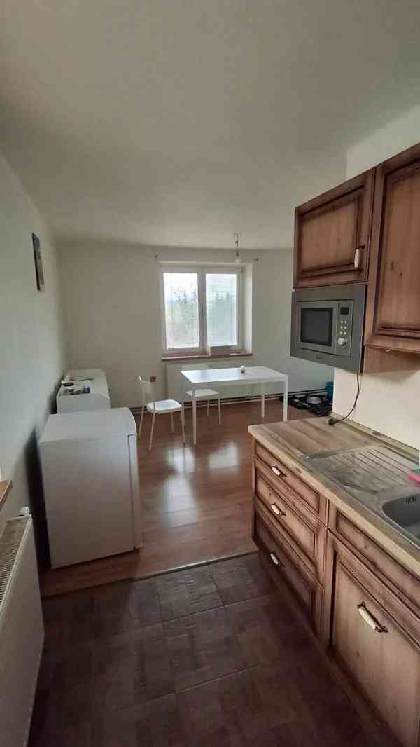 Pronájem bytu 3+kk 63 m² - foto 1