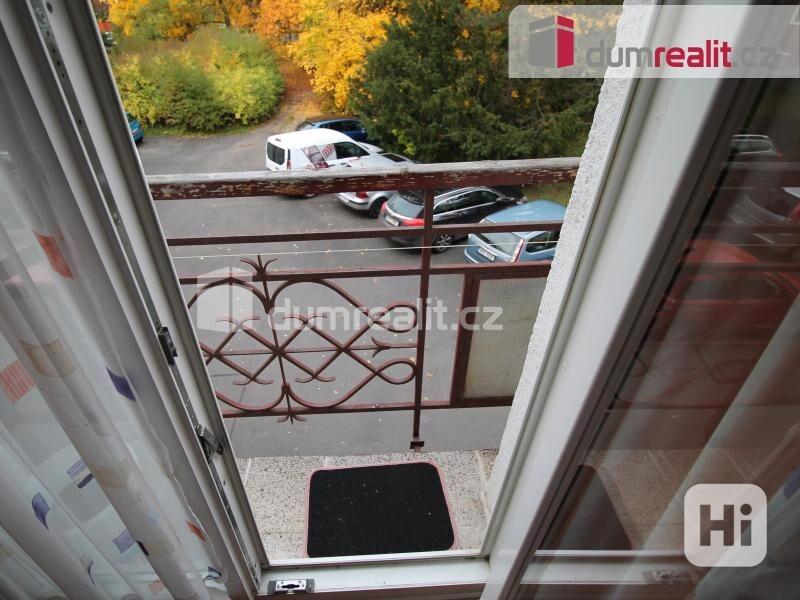 Krásný útulný byt 3+1 se dvěma balkony a dvěma sklepy v cihlovém domě v Mariánských Lázních - foto 9