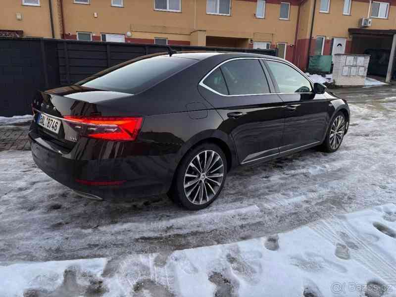 Škoda Superb 2,0 - foto 4