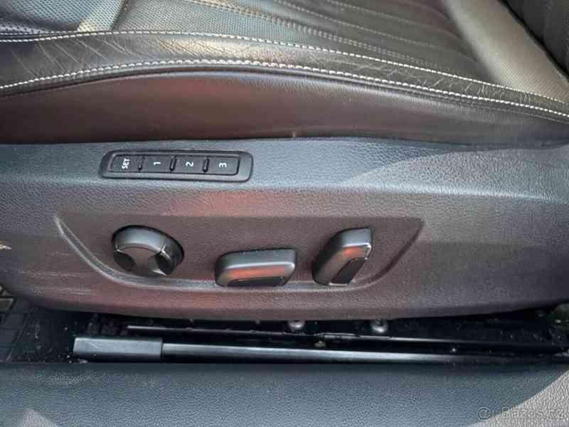 Škoda Superb 2,0 - foto 11