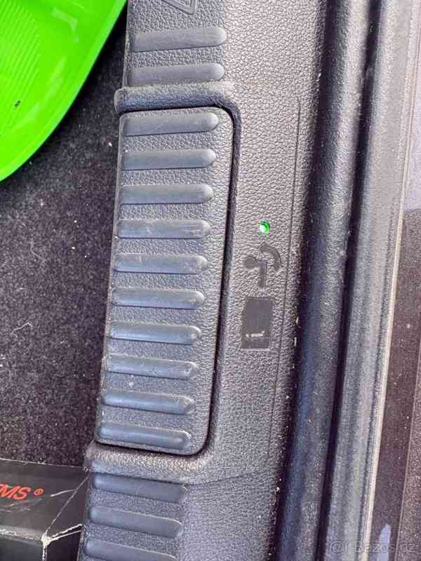 Škoda Superb 2,0 - foto 16