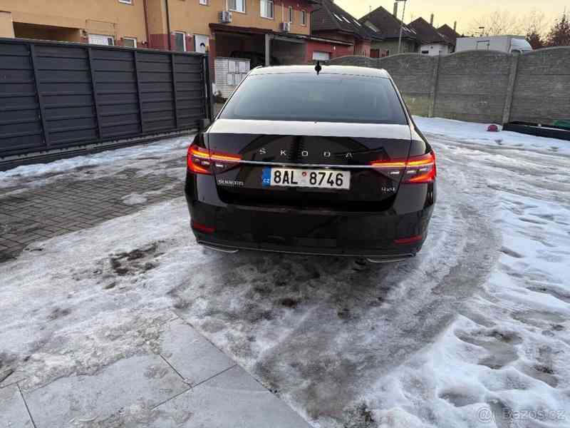 Škoda Superb 2,0 - foto 8